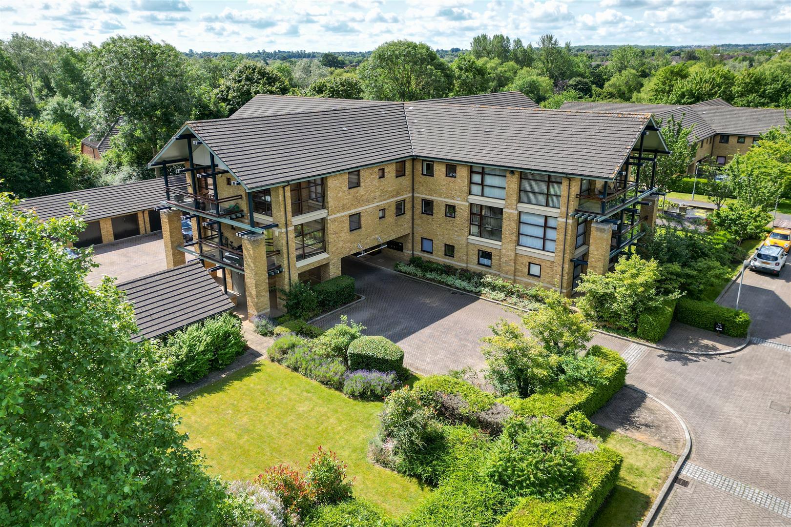 4 bed property in Woodward Place, Milton Keynes
